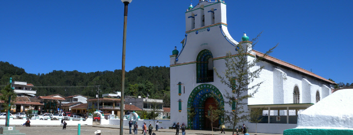 Village maya et église de San Juan de Chamula, Chiapas, www.terre-maya.com